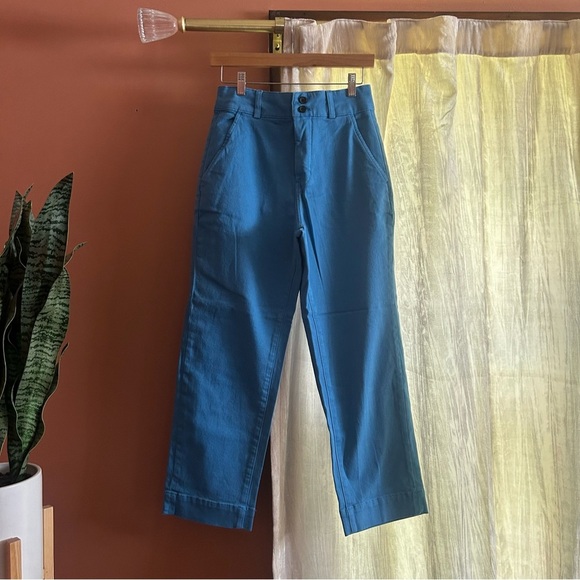 Everlane The Organic Straight-Leg Pant Cropped Blue Double Button NEW Size 4 - Picture 2 of 9